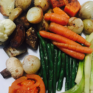 Oven grilled Potatoes and_Veggies | Tasefullplate.com
